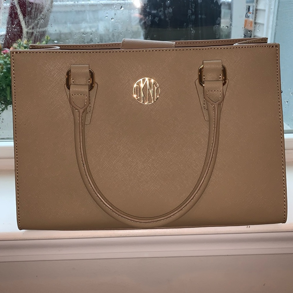 DKNY Women’s Handbag Banks Satchel Beige Crossbody